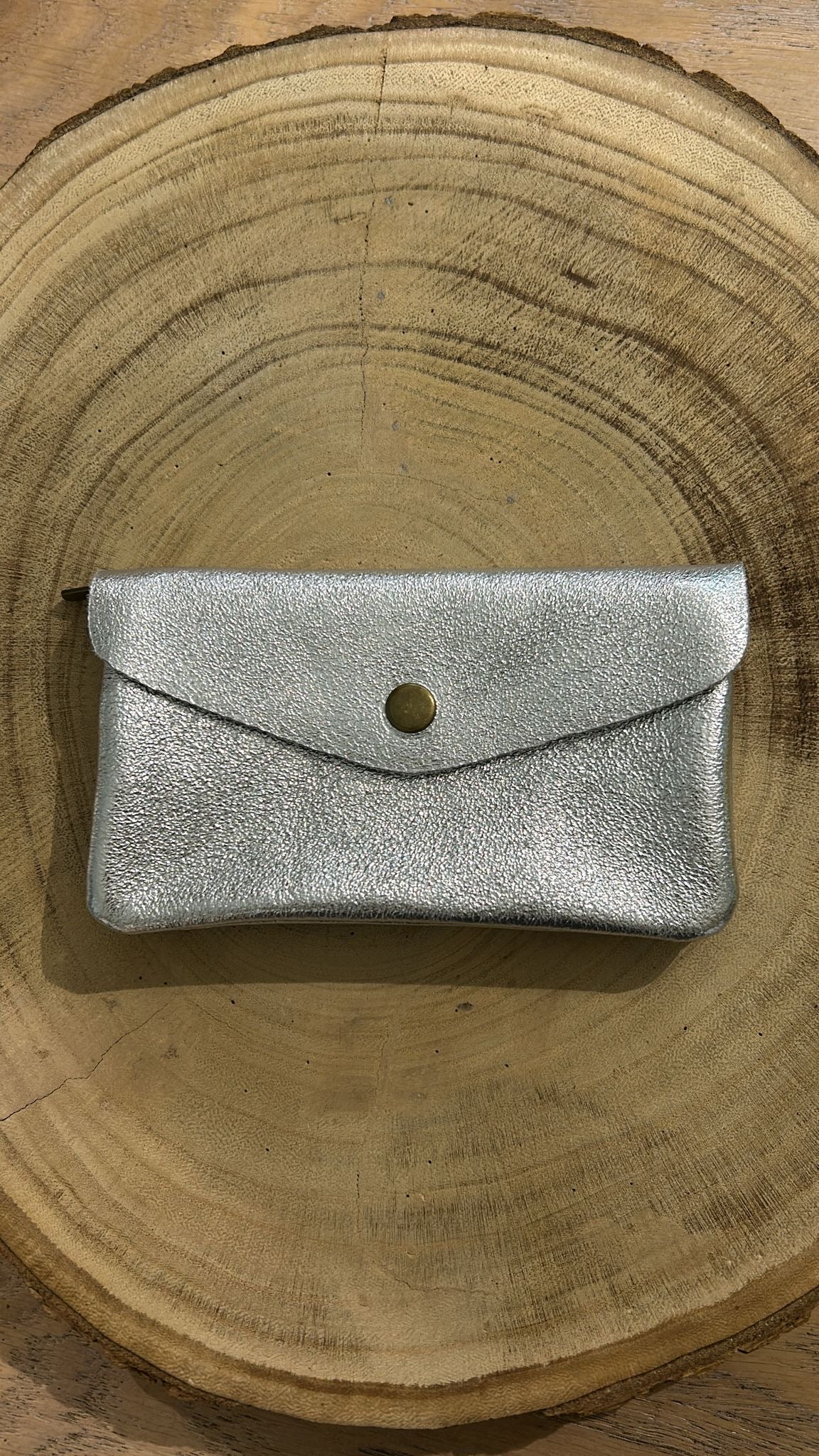 CARTERA PIEL GRANDE PLATA
